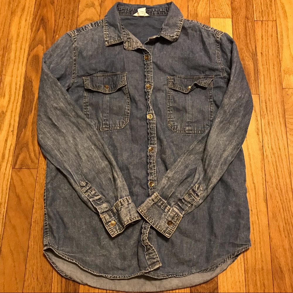 Forever 21 Soft Blue Denim Shirt Size Small